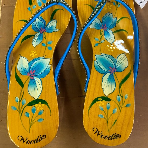 Woodies Blue Iris Sandals - Picture 1 of 1